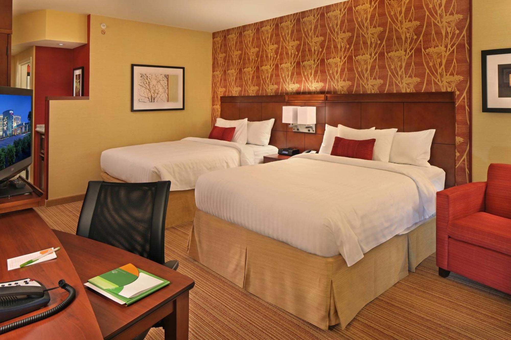 คอร์ตยาร์ด ฟิลาเดลเฟีย โคเตสวิลล์/เอ็กซ์ตัน Hotel Coatesville ภายนอก รูปภาพ