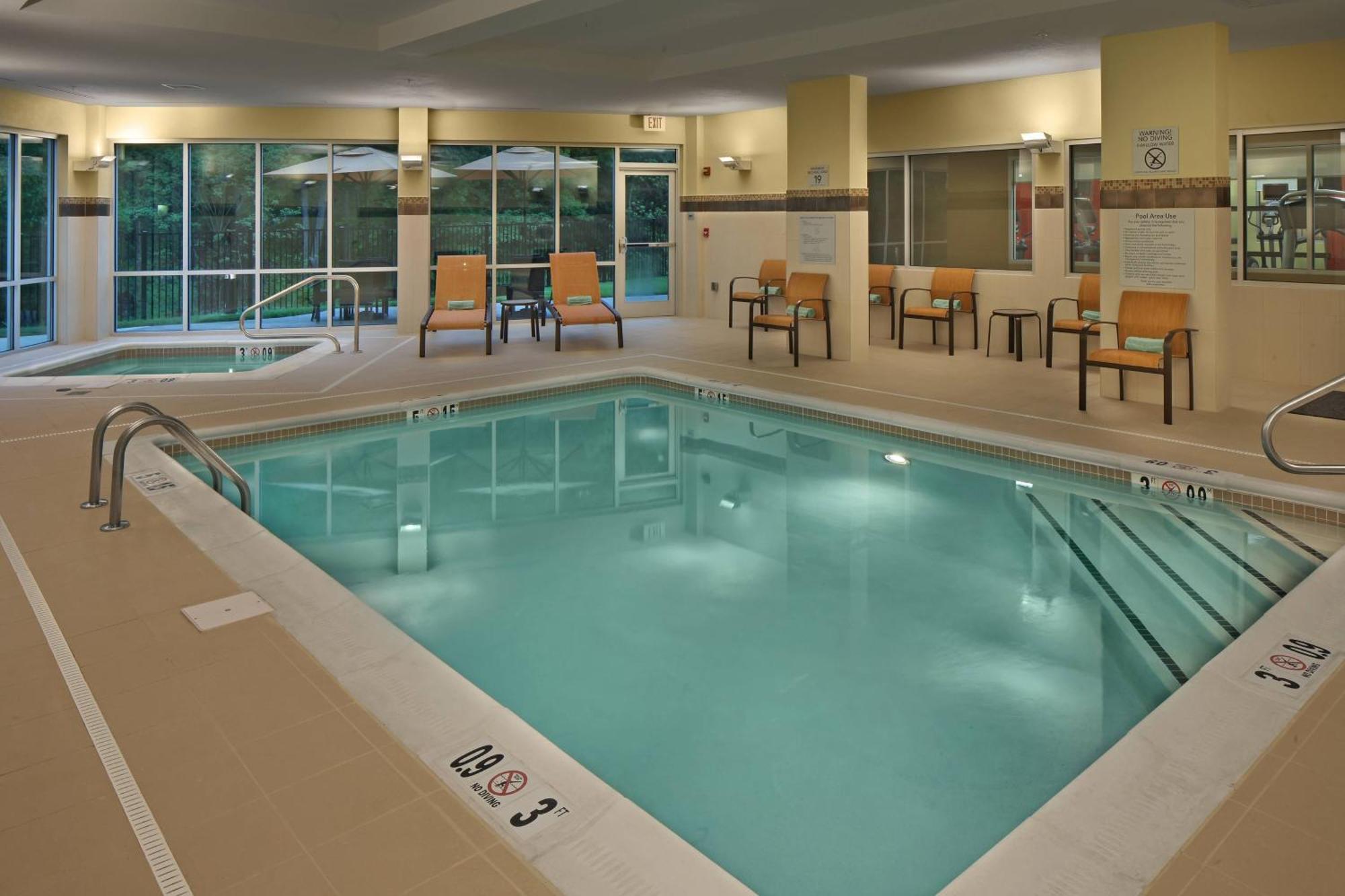 คอร์ตยาร์ด ฟิลาเดลเฟีย โคเตสวิลล์/เอ็กซ์ตัน Hotel Coatesville ภายนอก รูปภาพ